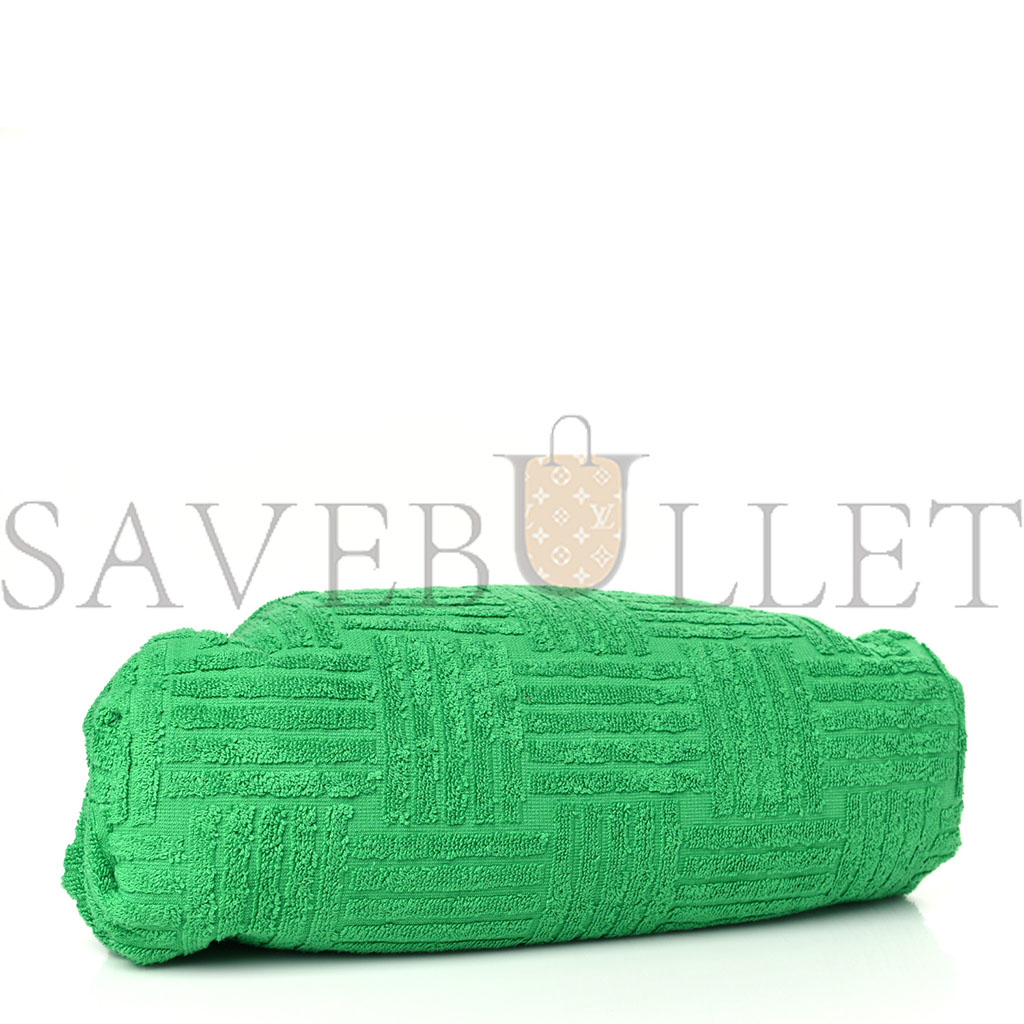 BOTTEGA VENETA SPONGE FABRIC THE POUCH CLUTCH GRASS (29*17*11cm)